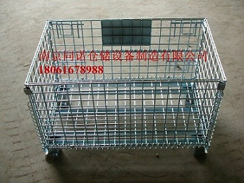 �}���\�}��\�r��