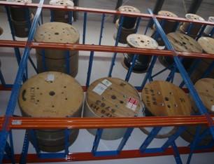 橫梁式結(jié)構(gòu)電纜式貨架 111229094317 電纜線貨架